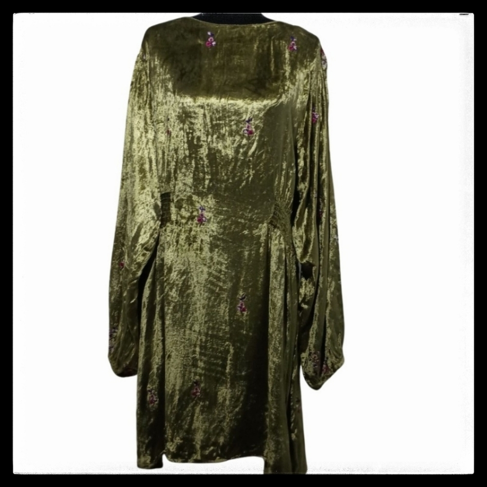 Anthropologie Nicoline Embroidered Velvet Tunic Dress by Senn Worn Kept …